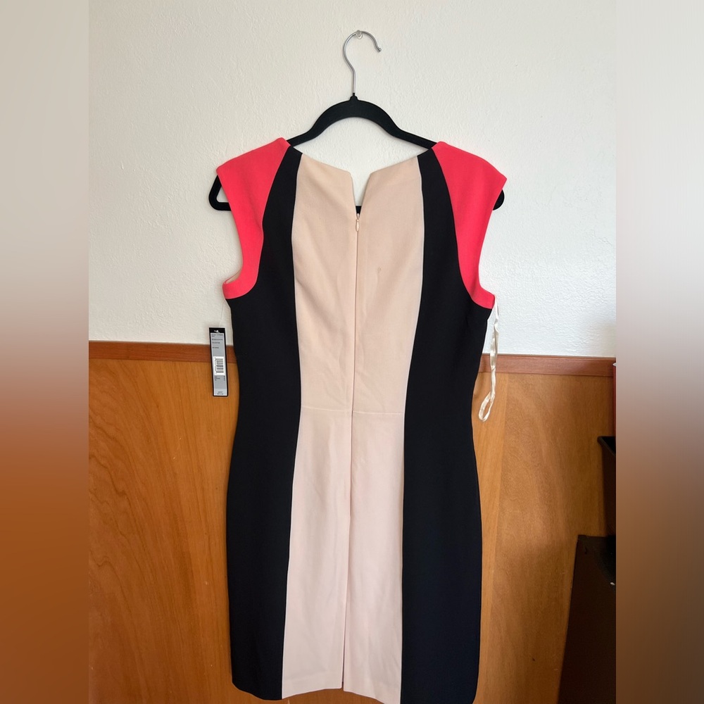 Dress - Picture 2 of 4